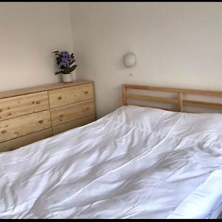 Great Price, Lovely Comfy Flat.2 Mins From The Sea Lyme Regis Exterior foto